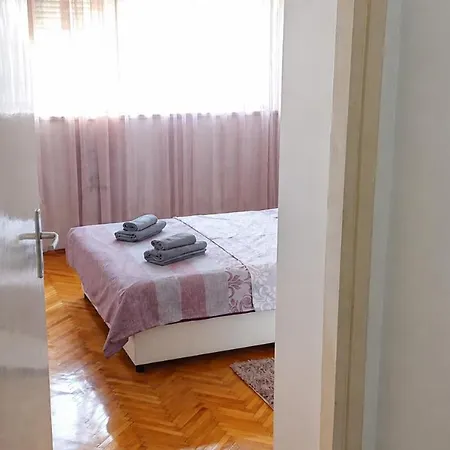 Bobi