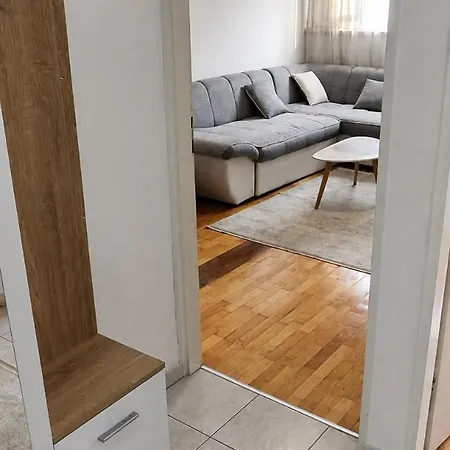 Bobi * Podgorica